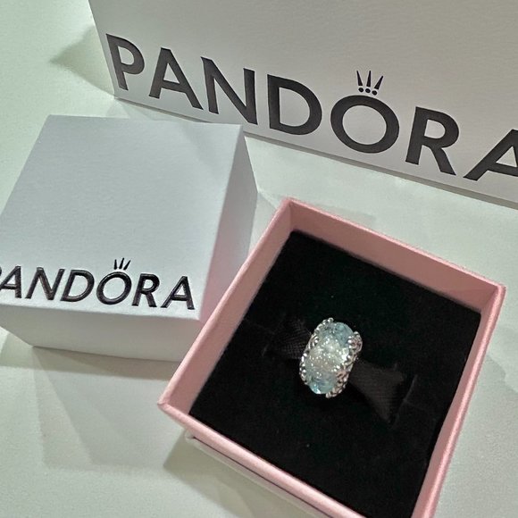 Pandora Winter Blue Snowflake Murano Charm - Picture 3 of 4